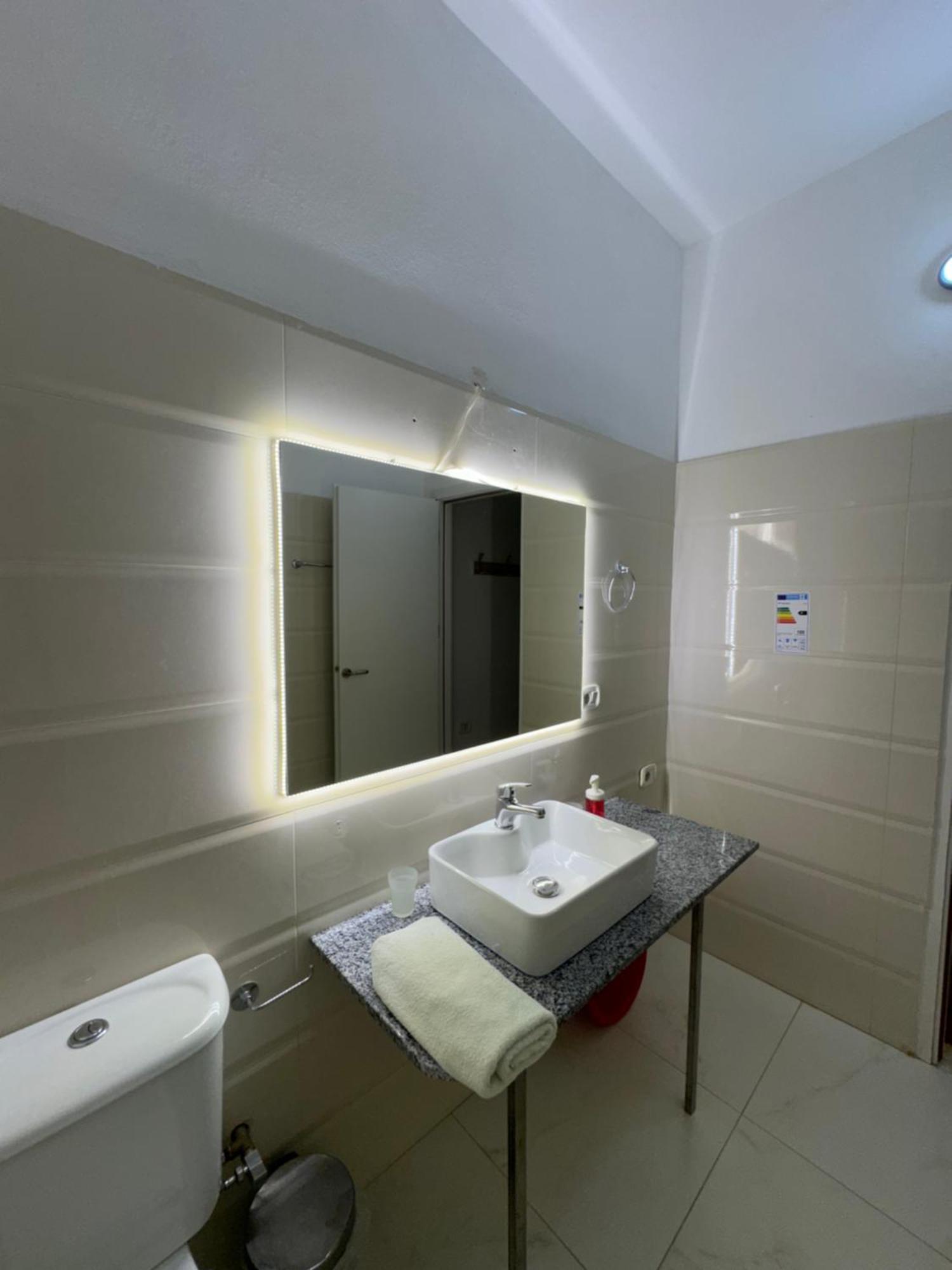 Violet'S Boutique Apartments Sarande Exterior photo